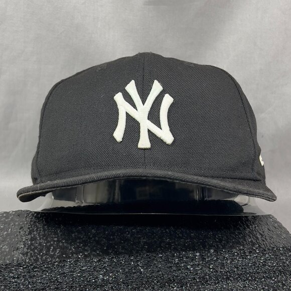 New Era New York Yankees MLB Fitted 8 Hat Cap 59fifty Black Baseball Roses Mens - Picture 4 of 16